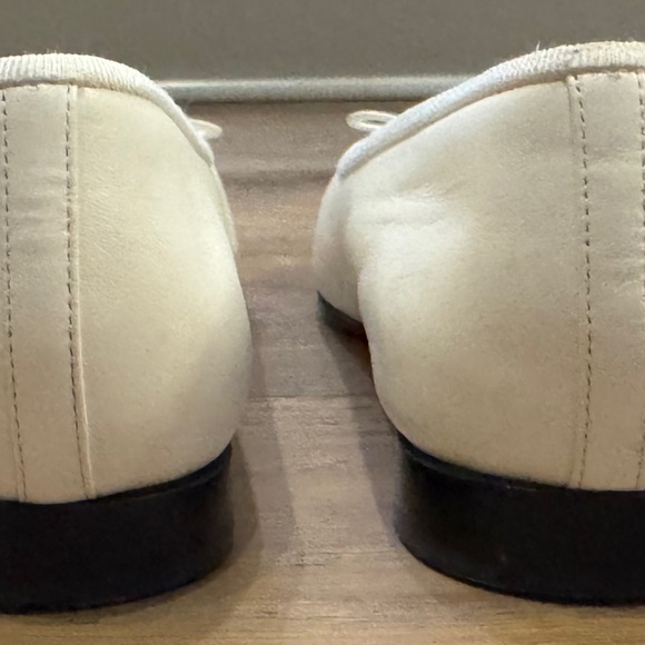 Chanel Ballet Flats - White/Black Size 38.5 - Picture 4 of 9
